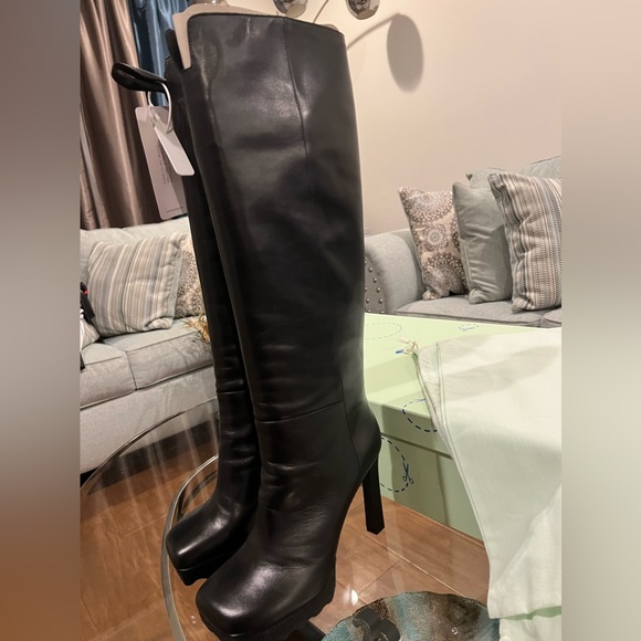 Off White Sponge Sole Leather Chelsea Pull on boots Size 39 EU 9US. - Picture 6 of 11